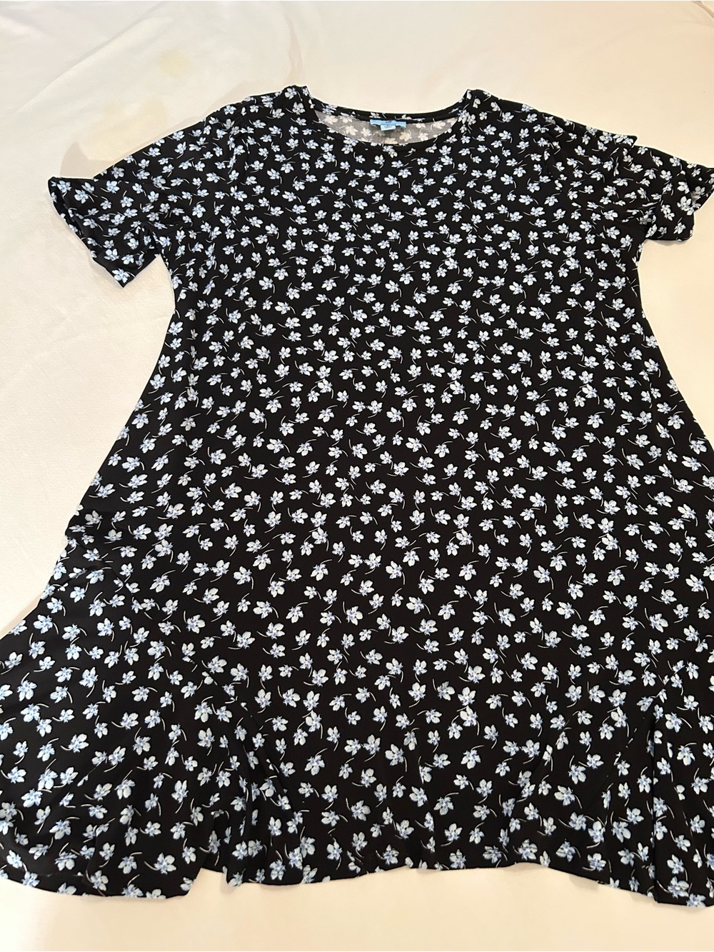Black Floral Short-Sleeve Kids Dress